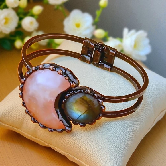 🆕 Pink Rose Quartz & Labradorite Moon Natural Stone Bangle Cuff Bracelet 🌈✨ - Picture 6 of 15
